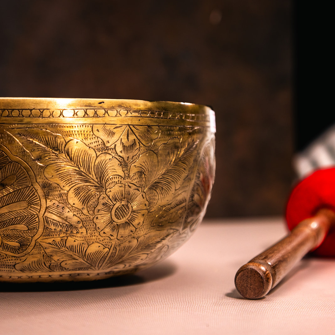 8.25" A 3rd - 5.9, 220hz | Ultra Premium Singing Bowl | 0701