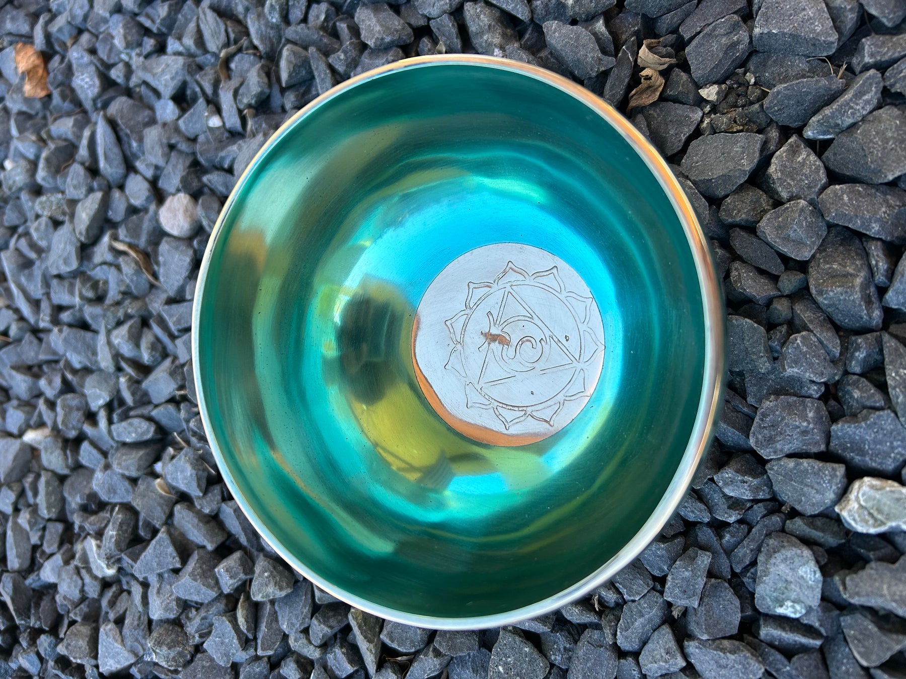 5.25 Inch 4th Octave G-Note Throat Chakra Bowl - Series of 4