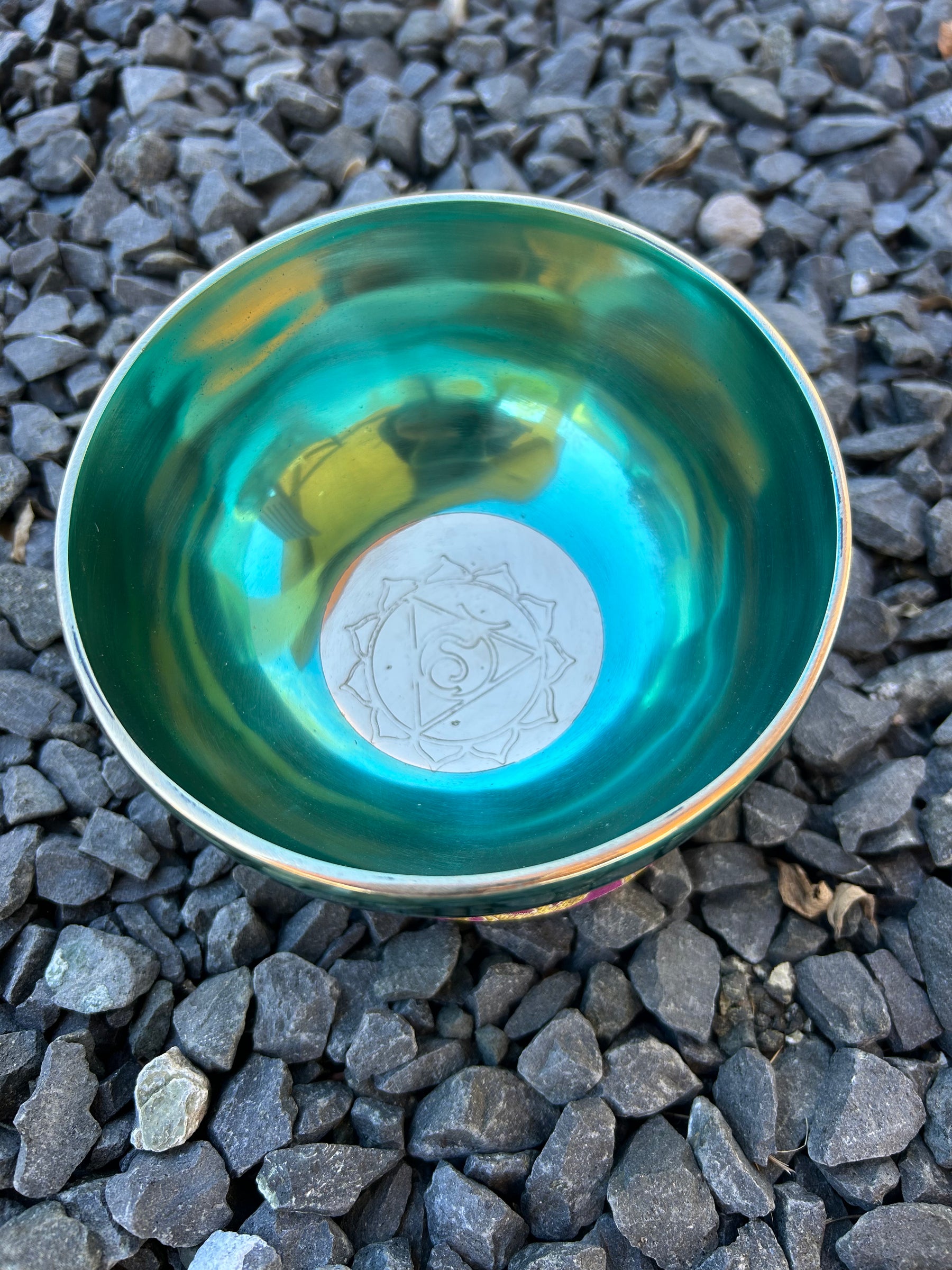 5.25 Inch 4th Octave G-Note Throat Chakra Bowl - Series of 4