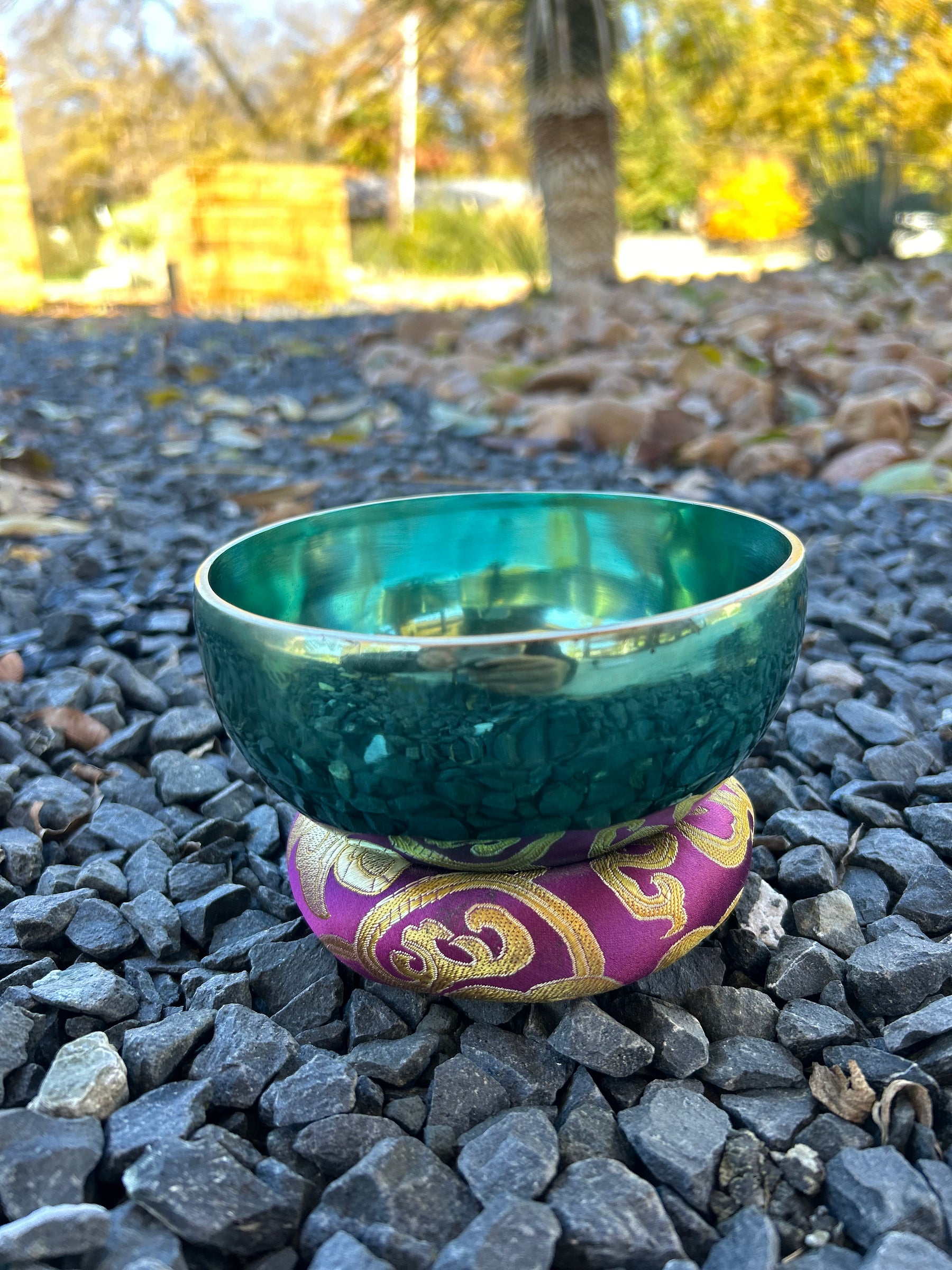 5.25 Inch 4th Octave G-Note Throat Chakra Bowl - Series of 4