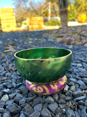 5.5 Inch 4th Octave F-Note Heart Chakra Bowl - Series of 4