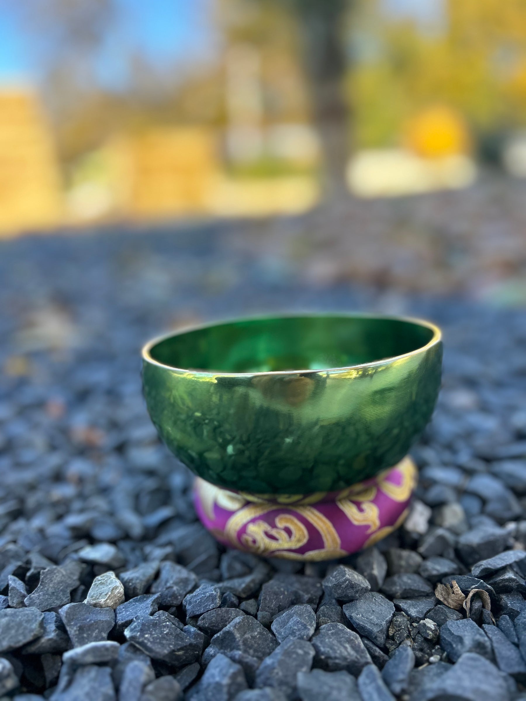 5.5 Inch 4th Octave F-Note Heart Chakra Bowl - Series of 4