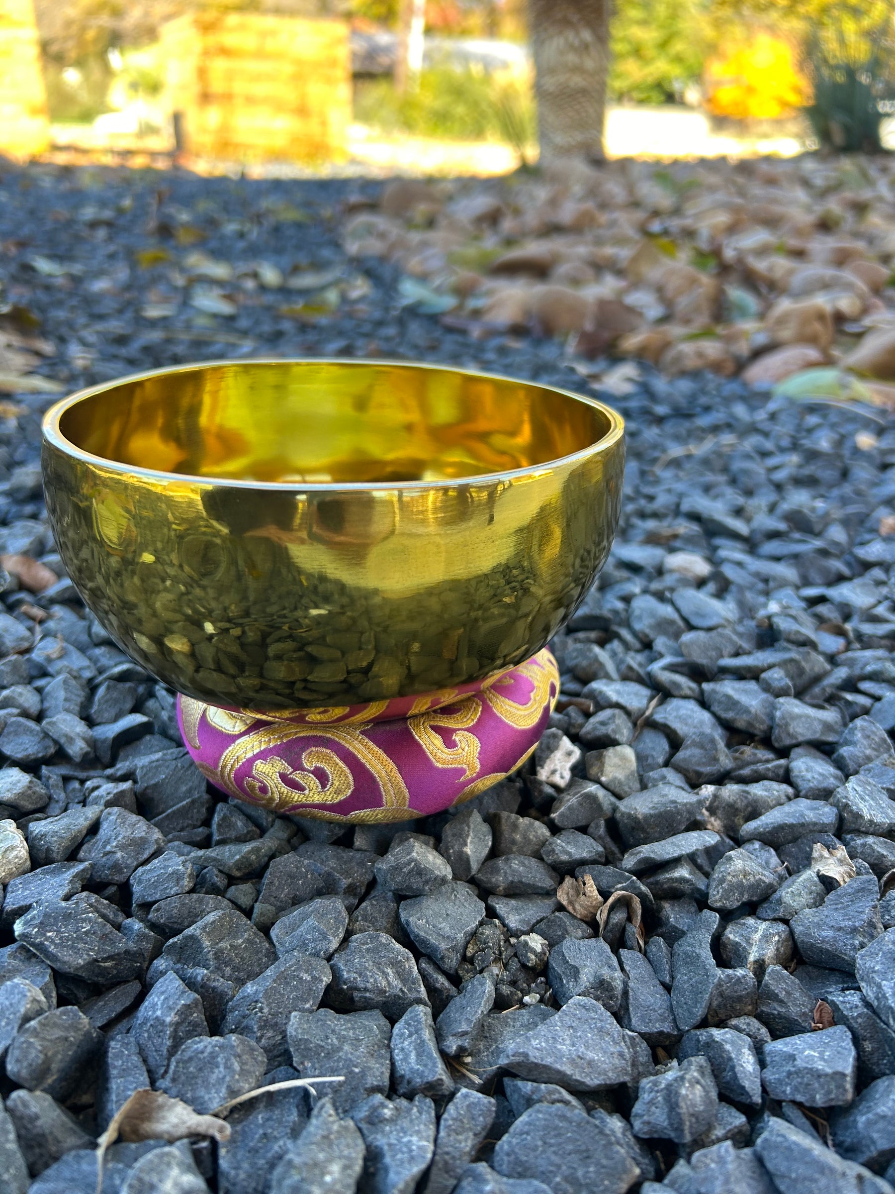 5.75 Inch 4th Octave E-Note Solar Plexus Chakra Bowl - Series of 4